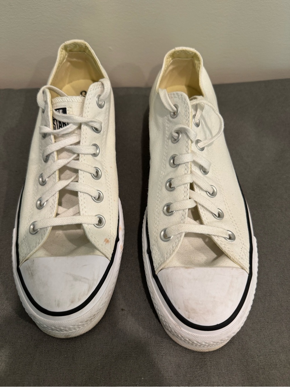 Converse Chuck Taylor All Star Move Platform Low Top Sneakers | White | Size 9.5